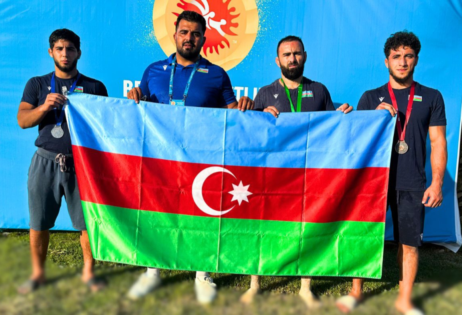 Azərbaycanın iki çimərlik güləşçisi dünya çempionu olub